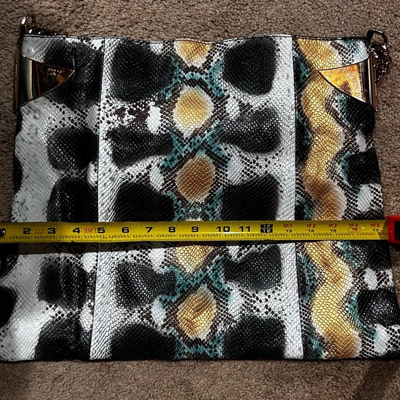 G U C C I large snake skin purse - Picture 14 of 14